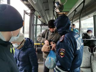 Гусевским пассажирам напомнили о штрафах по соблюдению масочного режима