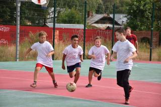 В Гусь-Хрустальном в занятия мини-футболом вовлекается все больше юных ребят