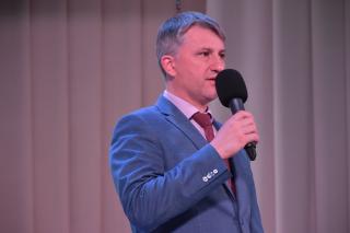 Глава города Алексей Соколов принял участие в патриотическом слёте «Будущие защитники Отечества» и Всероссийской акции «Марш Знамени Победы» Глава города Алексей Соколов принял участие в патриотическом слёте «Будущие защитники Отечества» и Всероссийской акции «Марш Знамени Победы»