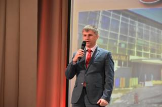 Глава города Алексей Соколов поздравил коллектив КСШ им. А.В. Паушкина с юбилеем Глава города Алексей Соколов поздравил коллектив КСШ им. А.В. Паушкина с юбилеем