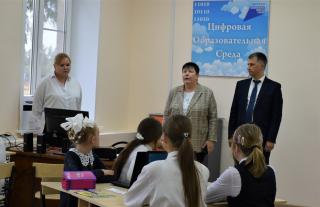 Глава города Алексей Соколов оценил качество цифровой образовательной среды в школах № 13 и 14
