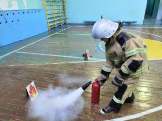 Пожарные города Гусь-Хрустального провели со школьниками противопожарную эстафету