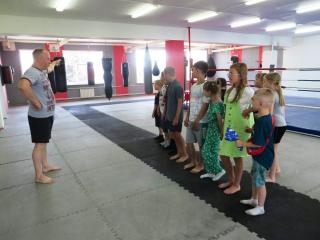 Спорт открывает двери: путешествие в мир больших достижений для юных гостей Спорт открывает двери: путешествие в мир больших достижений для юных гостей
