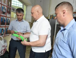 Глава города ознакомился с новым оборудованием спортивных школ Глава города ознакомился с новым оборудованием спортивных школ